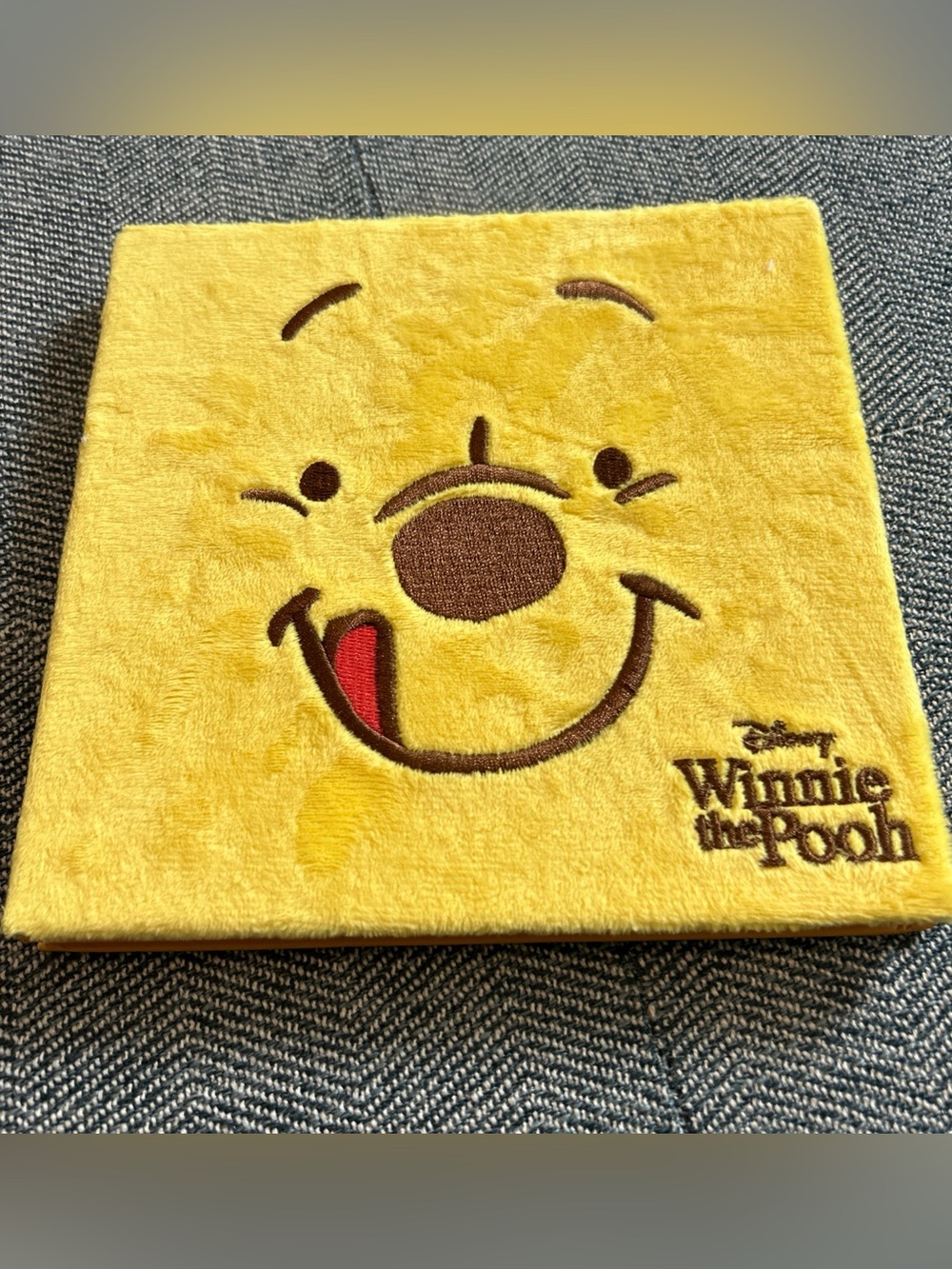 New Disney WINNIE THE POOH - 16 Color Eyeshadow Palette With Fuzzy Cover